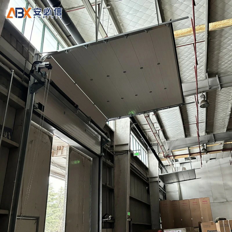 益阳市翻板滑升门